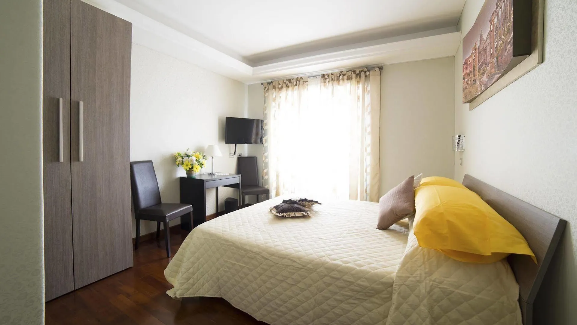 **** Frühstückspension Bed and Breakfast Di Fronte Alla Cupola Rom Italien