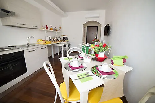 Di Fronte Alla Cupola Bed and Breakfast Rome
